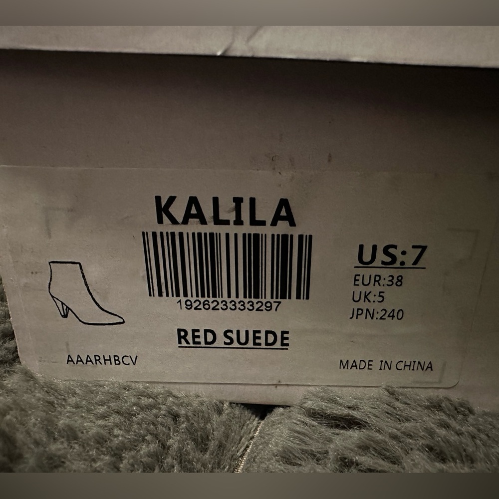 Dream Pairs Red Suede Pointed Toe Ankle Booties Size 7 Statement Heel - Picture 2 of 6